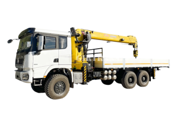 Бортовой автомобиль Shacman 6х6 с КМУ HYVA 12E4